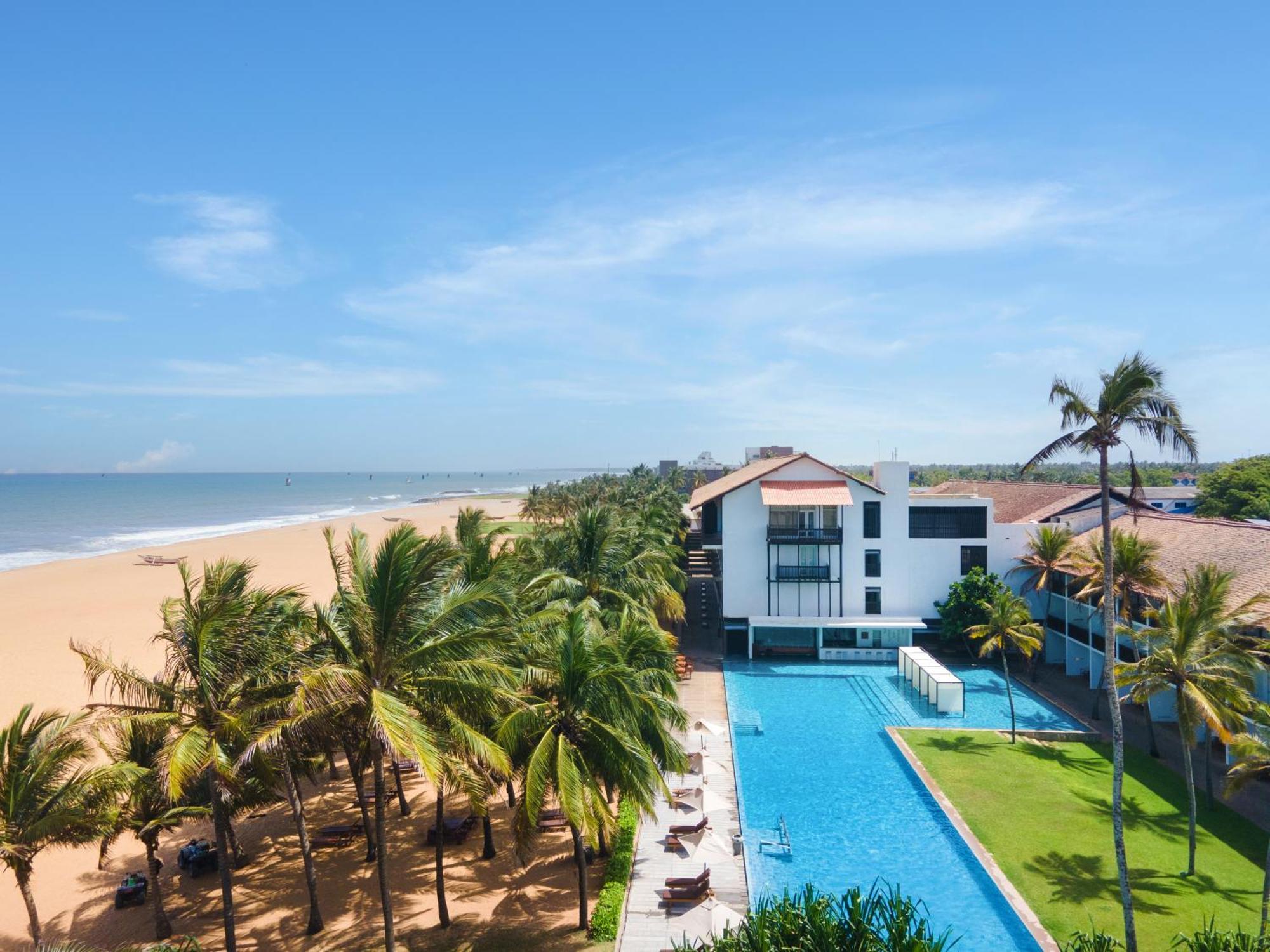 Jetwing Blue Hotel Negombo Exterior photo