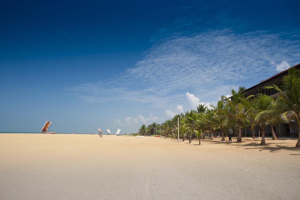 Jetwing Blue Hotel Negombo Exterior photo